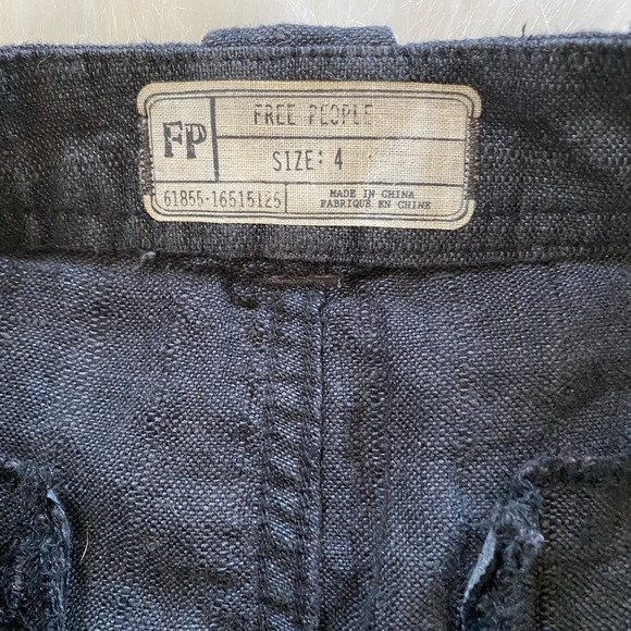FREE PEOPLE 100% Linen, Cuffed Shorts in Charcoal Sz 4 NWT - Picture 5 of 6